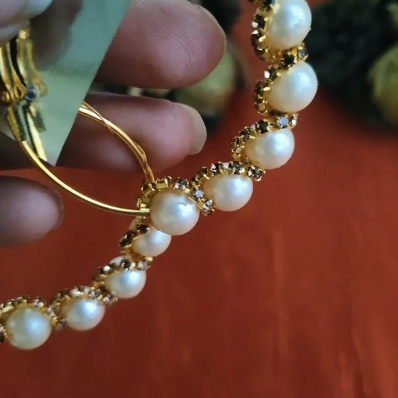 Fancy earings each for 300rs - Picture 2 of 6